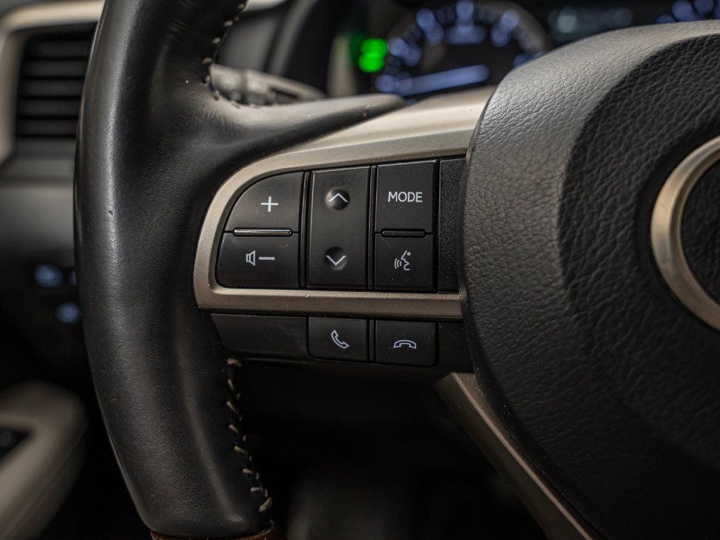 Used 2019 Lexus RX 350L AWD image 29