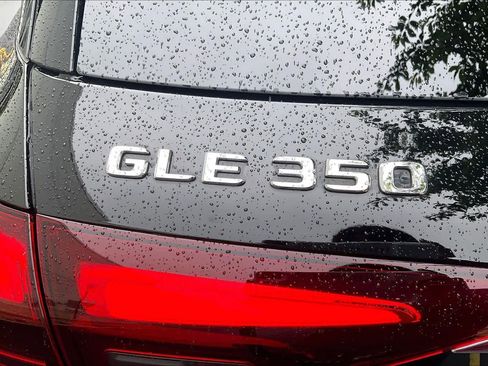 Used 2025 Mercedes-Benz GLE 350 4MATIC image 32