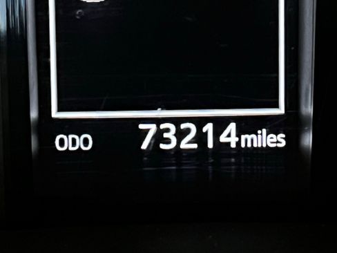 Used 2021 Toyota 4Runner SR5 image 11