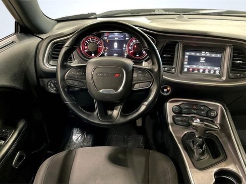 Used 2022 Dodge Challenger GT image 5