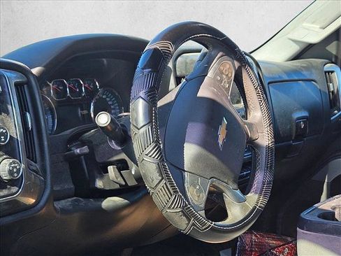 Used 2018 Chevrolet Silverado 1500 LT w/ Texas Edition image 7