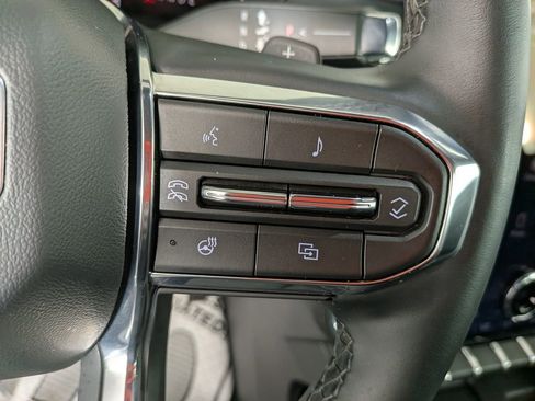 Certified 2025 GMC Acadia Elevation image 25