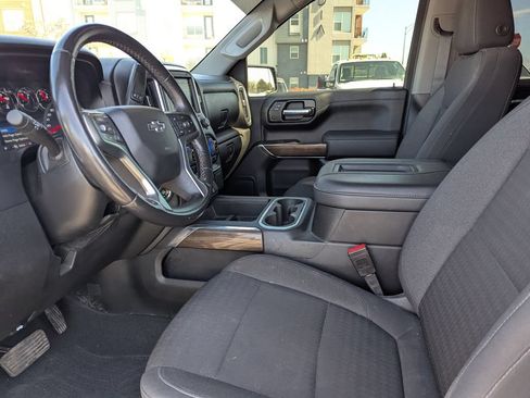 Used 2021 Chevrolet Silverado 1500 RST AWD/4WD image 16