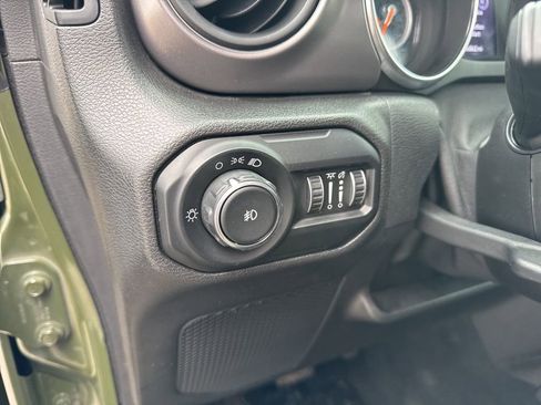 Used 2021 Jeep Wrangler Unlimited Sport AWD/4WD image 15