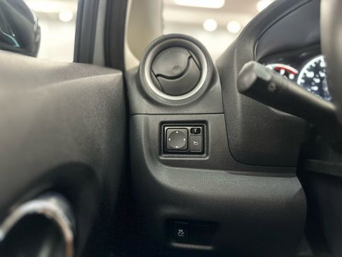 Used 2015 Nissan Versa Note SV w/ SV Convenience Package image 23