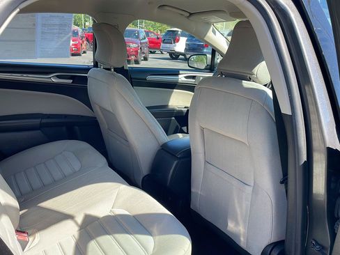 Certified 2018 Ford Fusion S FWD image 28