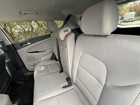 Used 2019 Hyundai Tucson SE image 46