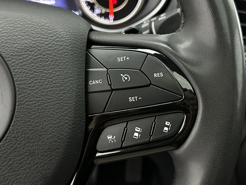 Used 2023 Jeep Cherokee Altitude Lux w/ Lux Elite Package image 22