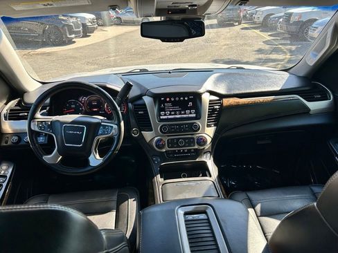 Used 2016 GMC Yukon XL Denali w/ Open Road Package AWD/4WD image 19