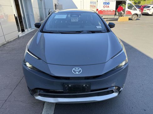 Used 2024 Toyota Prius Prime Premium FWD image 8