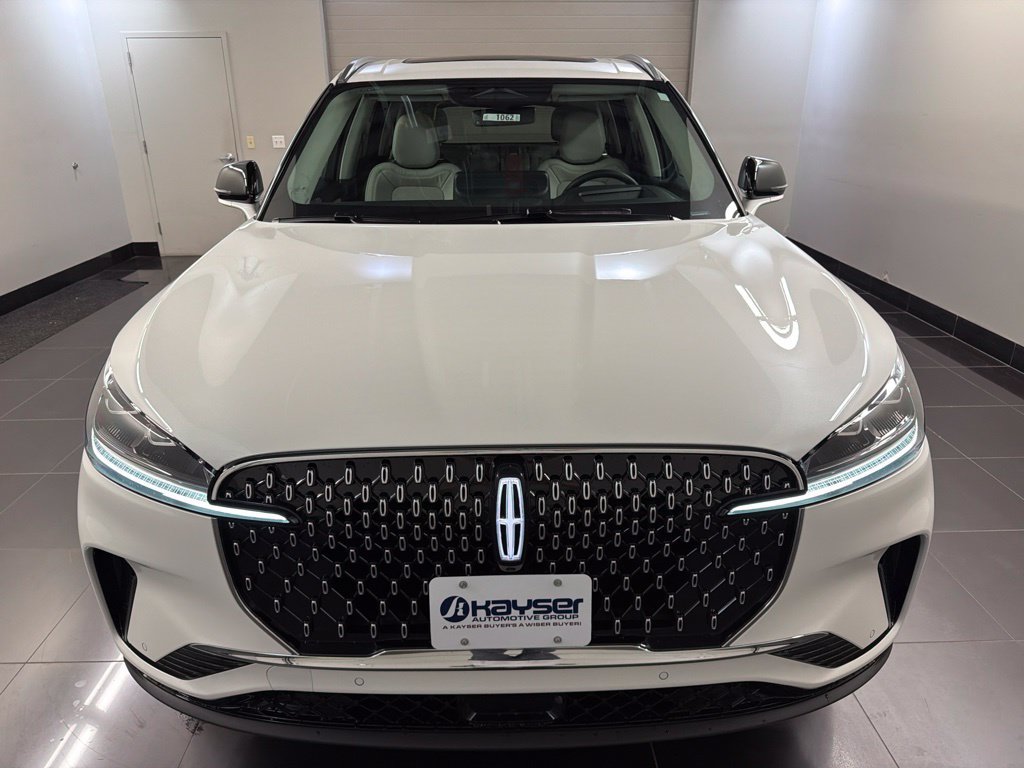 New 2027 Lincoln Aviator Reserve AWD/4WD image 2