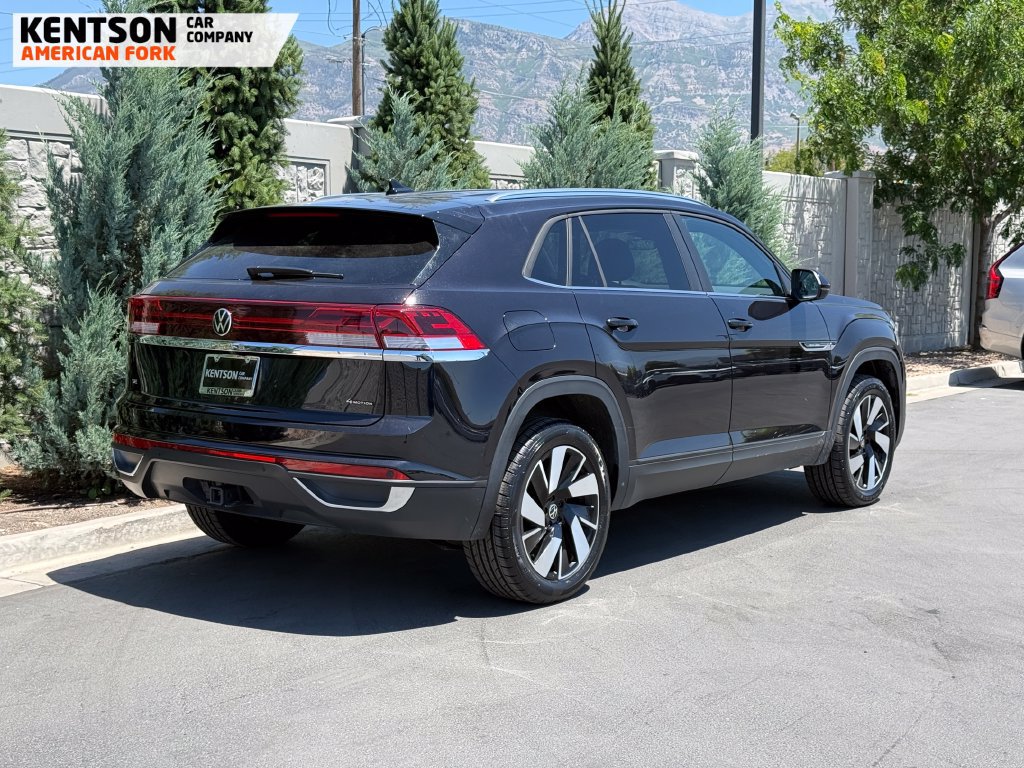 Used 2025 Volkswagen Atlas Cross Sport SE AWD/4WD image 8