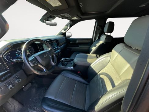 Used 2023 Chevrolet Silverado 1500 ZR2 w/ Technology Package image 19