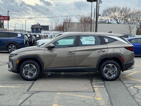 New 2026 Hyundai Tucson Blue SE AWD/4WD image 2