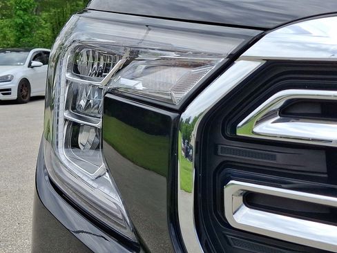 Used 2023 GMC Terrain SLT w/ Tech Package AWD/4WD image 20
