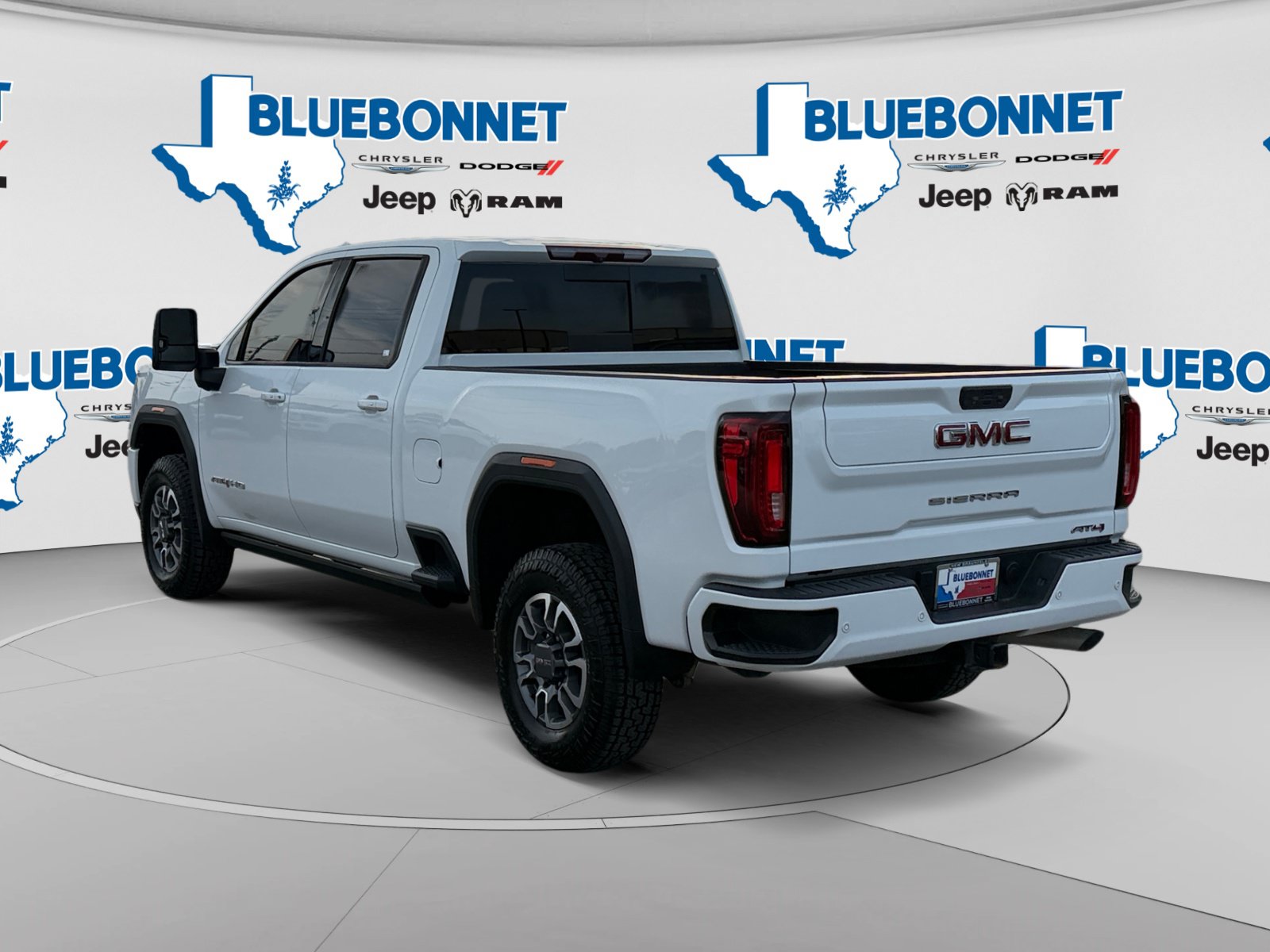 Used 2022 GMC Sierra 2500 AT4 w/ AT4 Preferred Package AWD/4WD image 7