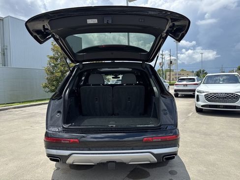 Used 2025 Audi Q7 3.0T Prestige w/ Prestige Package image 40