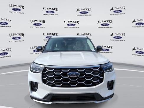 New 2026 Ford Explorer Platinum w/ LUX Leather Package AWD/4WD image 8