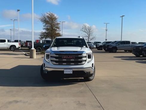 New 2026 GMC Sierra 1500 SLE w/ Preferred Package image 3