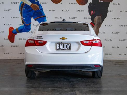 Used 2020 Chevrolet Malibu LS w/ LPO, Convenience Package 2 image 22