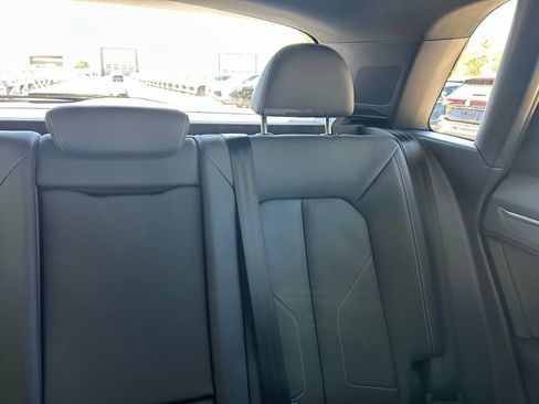 Used 2023 Audi Q3 2.0T Premium Plus w/ Premium Plus Package image 13