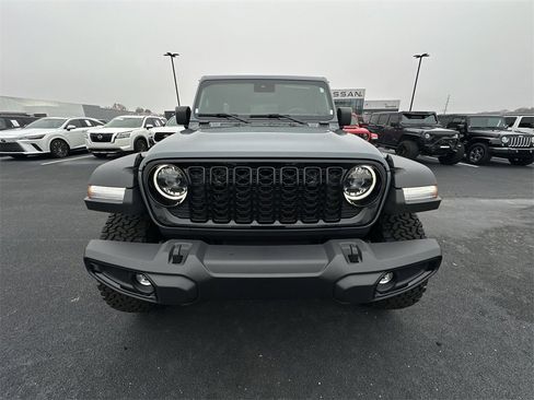 Used 2025 Jeep Wrangler Willys image 25