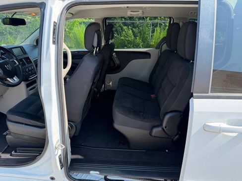 Used 2017 Dodge Grand Caravan SE w/ Power Window Group FWD image 28