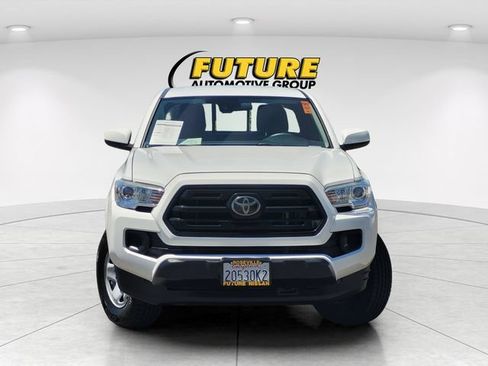Used 2018 Toyota Tacoma SR w/ SR Convenience Package RWD image 2