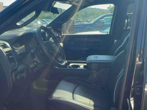 Used 2025 RAM 2500 Limited AWD/4WD image 15