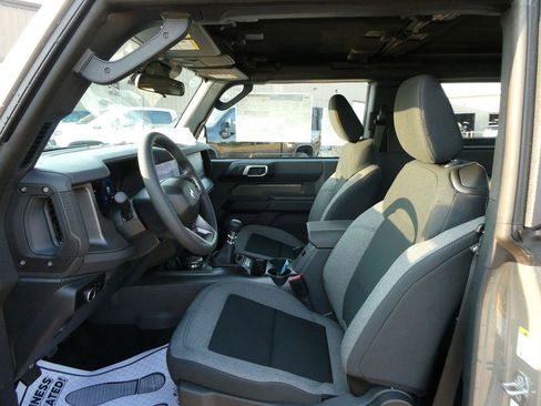 New 2026 Ford Bronco 2-Door w/ Sasquatch Package AWD/4WD image 11