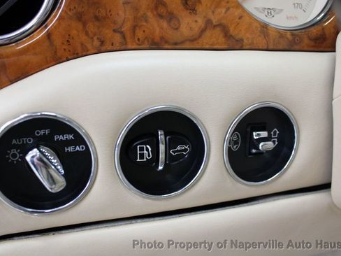 Used 2004 Bentley Arnage T image 24
