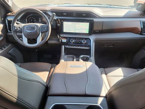 New 2025 GMC Sierra 3500 Denali w/ Denali Reserve Package image 2