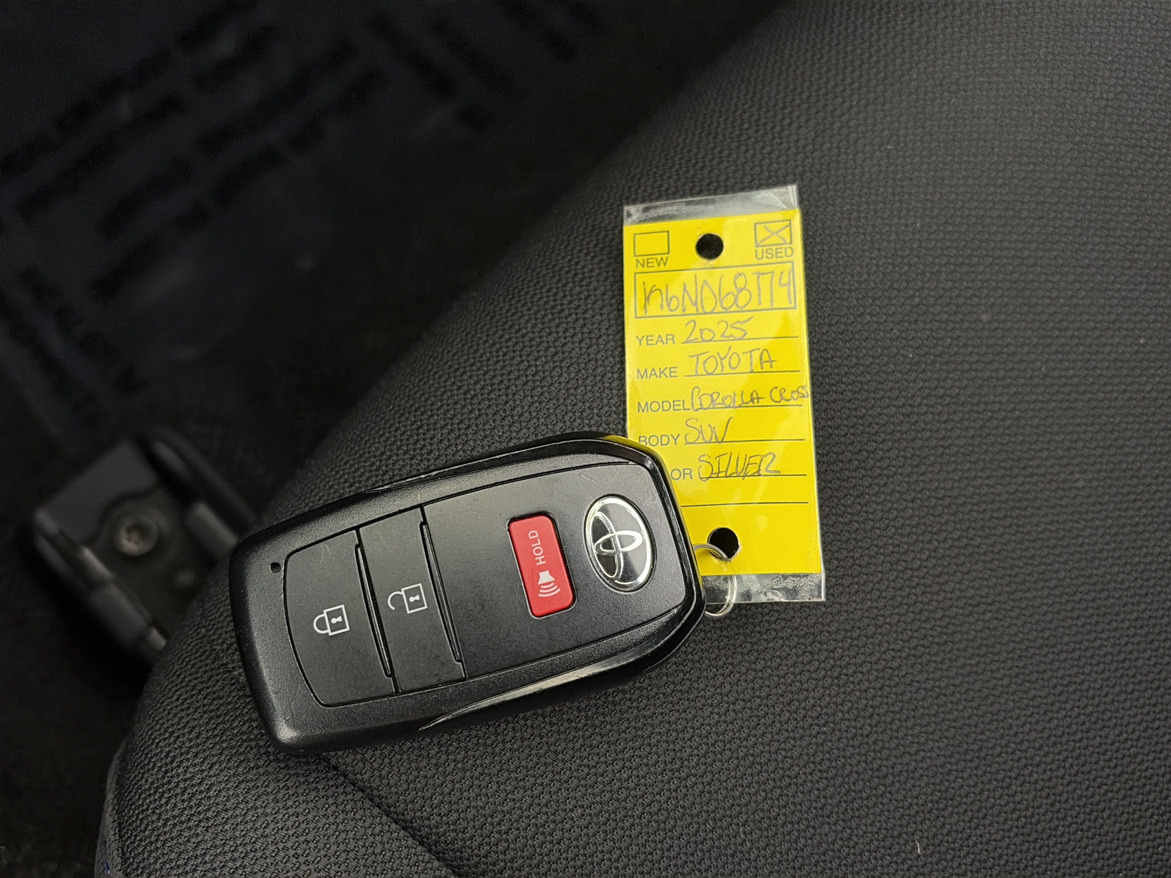 Used 2025 Toyota Corolla Cross AWD Hybrid image 30
