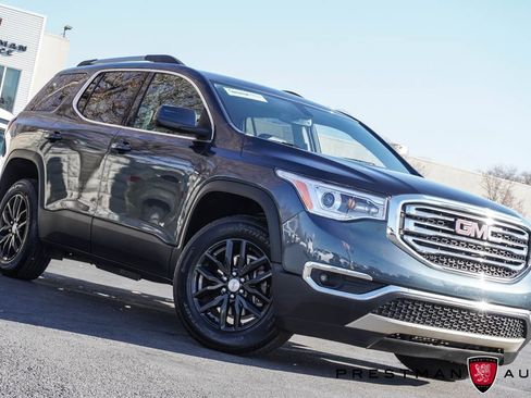 Used 2019 GMC Acadia SLT image 1