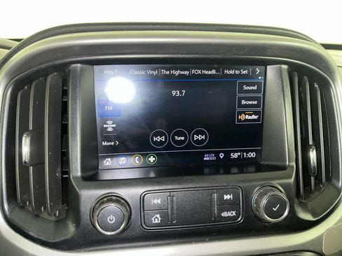 Used 2020 Chevrolet Colorado LT w/ Safety Package image 10