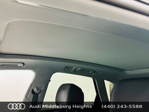 Certified 2025 Audi Q5 e Premium Plus w/ Premium Plus Package AWD/4WD image 25