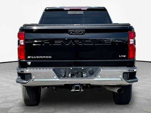 Used 2022 Chevrolet Silverado 2500 LTZ w/ LTZ Plus Package AWD/4WD image 5