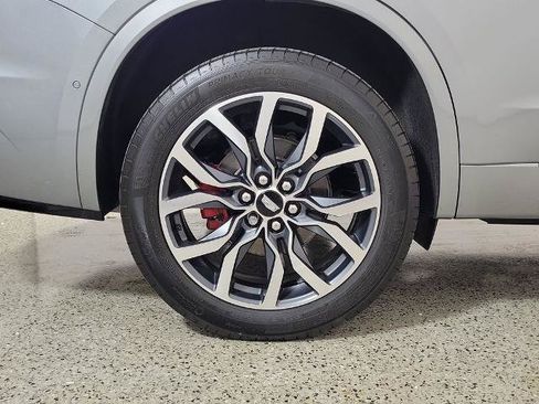 Used 2024 Cadillac XT6 Sport w/ Technology Package AWD/4WD image 5