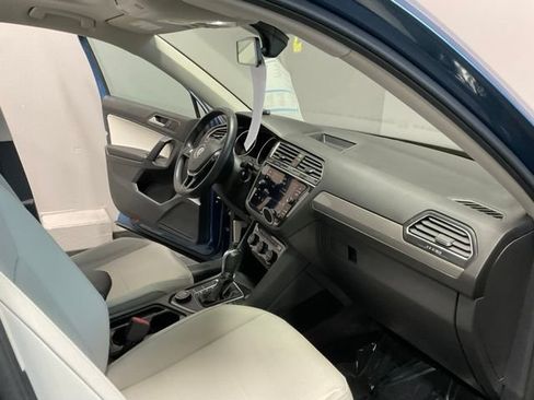 Used 2019 Volkswagen Tiguan SE w/ Panoramic Sunroof Package AWD/4WD image 23