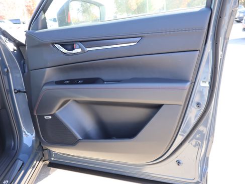 New 2025 MAZDA CX-5 Carbon Edition image 9