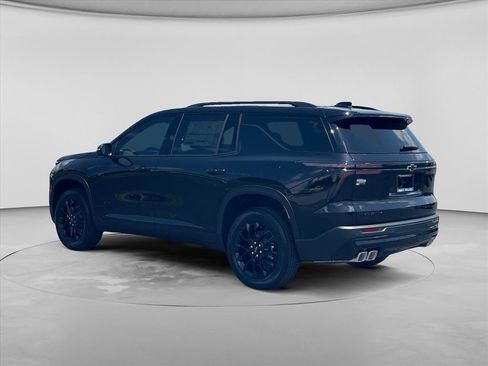 New 2026 Chevrolet Traverse LT w/ Midnight/Sport Edition FWD image 5