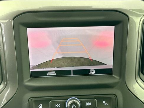 Used 2023 Chevrolet Silverado 1500 Custom image 12