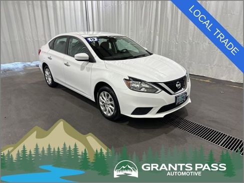 Used 2019 Nissan Sentra SV image 1