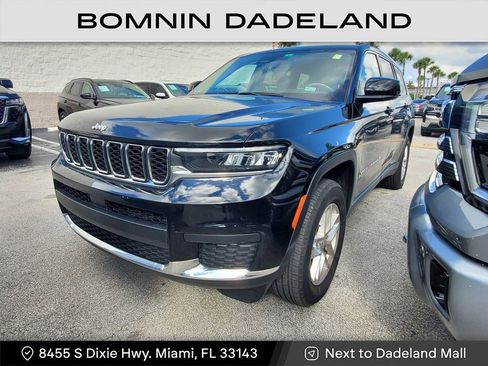 Used 2022 Jeep Grand Cherokee L Laredo w/ Luxury Tech Group I image 2