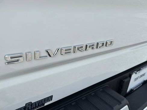 Used 2020 Chevrolet Silverado 1500 High Country w/ Technology Package image 26