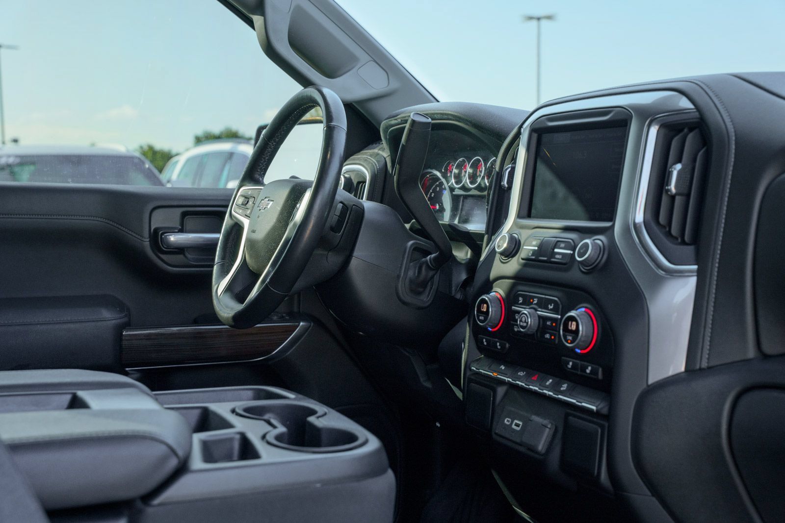 Used 2022 Chevrolet Silverado 1500 RST AWD/4WD image 12
