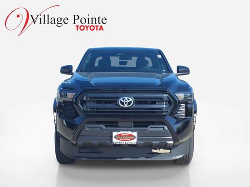 Certified 2025 Toyota Tacoma SR w/ SR Upgrade Package AWD/4WD image 2