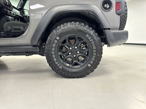 Used 2023 Jeep Wrangler Willys image 16