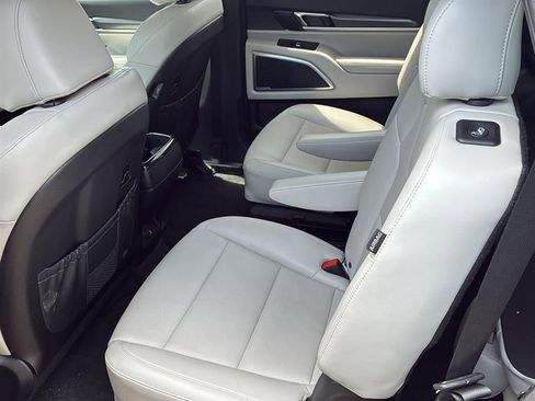 Used 2024 Kia Telluride S AWD/4WD image 25