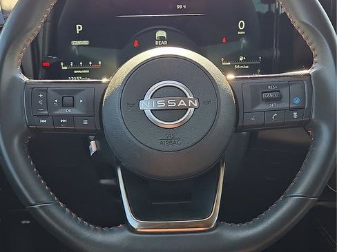 Used 2025 Nissan Kicks SR FWD image 10